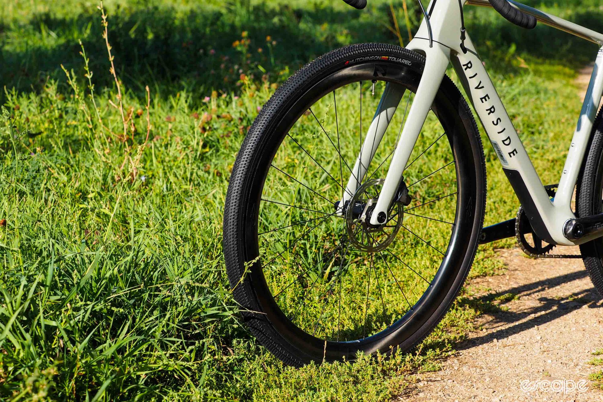 Nova bicicleta de gravel em carbono da Decathlon já à venda